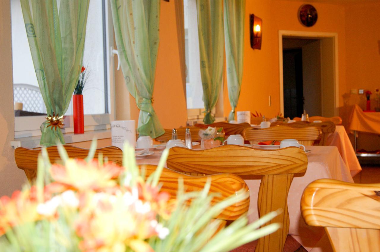 Hotel Schonunger Bucht Waigolshausen Kültér fotó